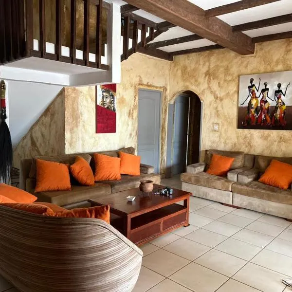 La Villa Lou, Musée Des Arts Grand Batangua，位于克里比的酒店