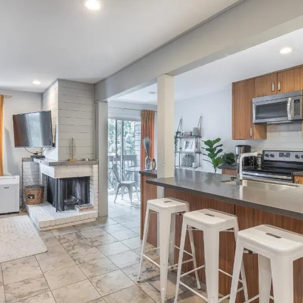 Whistler Studio Next 2Lifts W/Free Parking，位于惠斯勒的酒店