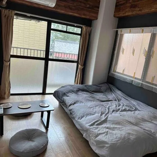 North River 302 Peace Wing 3B，位于Kami-nagarekawachō的酒店