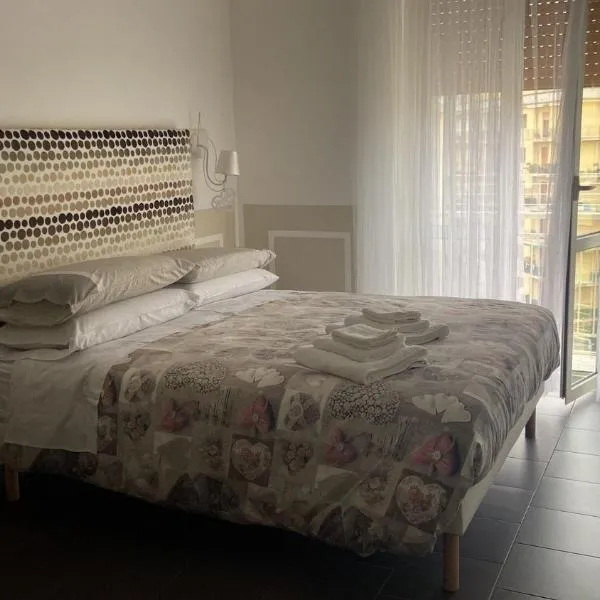 B&B La Piccola Stella，位于萨莱诺的酒店