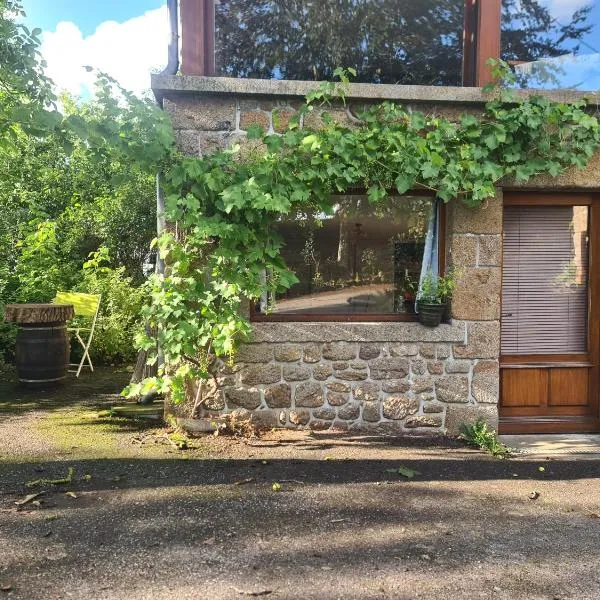 Chambre à la ferme, les vergers du Muscardin，位于Durcet的酒店