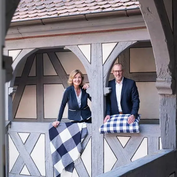 Hästens Boutique Biohotel - chez Douverne，位于索梅拉的酒店