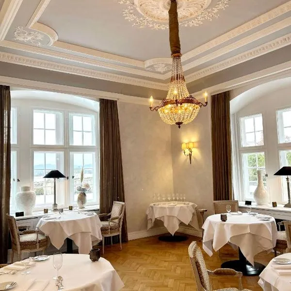 明希豪森城堡酒店，位于哈默尔恩的酒店