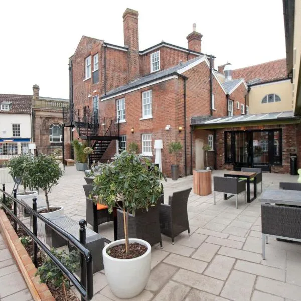 The King's Head Hotel Wetherspoon，位于Saint Lawrence的酒店