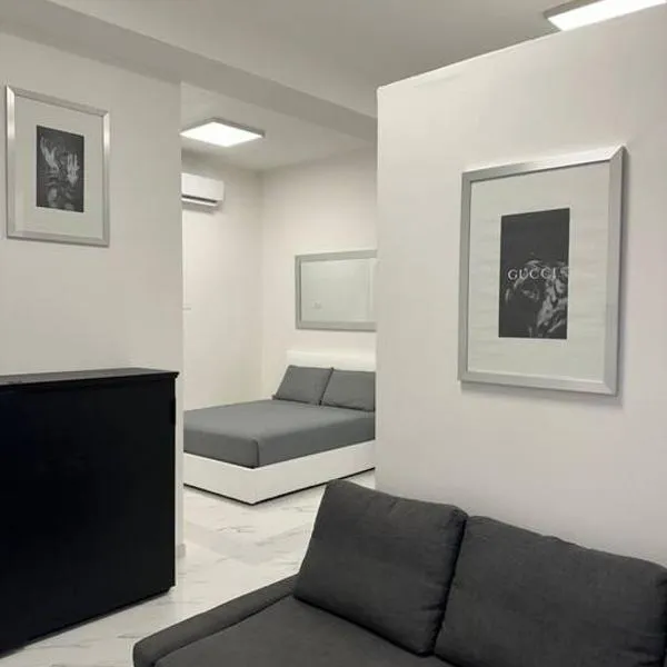 Cernusco luxury Milanese apartment，位于纳维廖河畔切尔努斯科的酒店