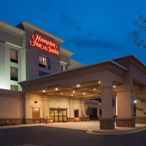 印第安纳波利斯费希尔斯汉普顿套房酒店，位于Clarksville的酒店