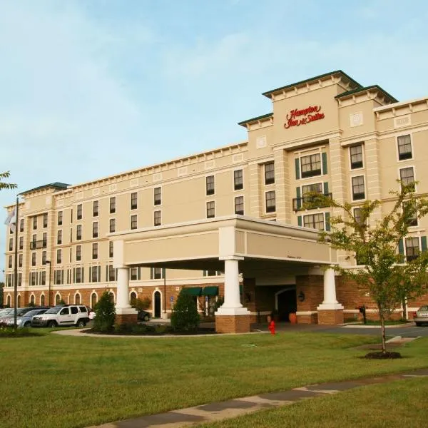 多布森汉普顿套房酒店，位于Arlington的酒店
