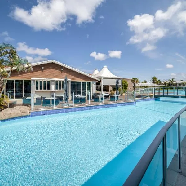 Oaks Port Stephens Pacific Blue Resort，位于浅滩湾的酒店