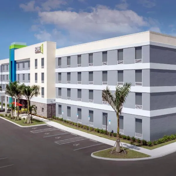 Home2 Suites by Hilton Fort Myers Airport，位于埃斯特罗的酒店