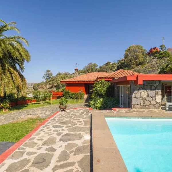 El Jardin de Santa Brígida with private pool, sauna & jacuzzi，位于圣布里希达的酒店