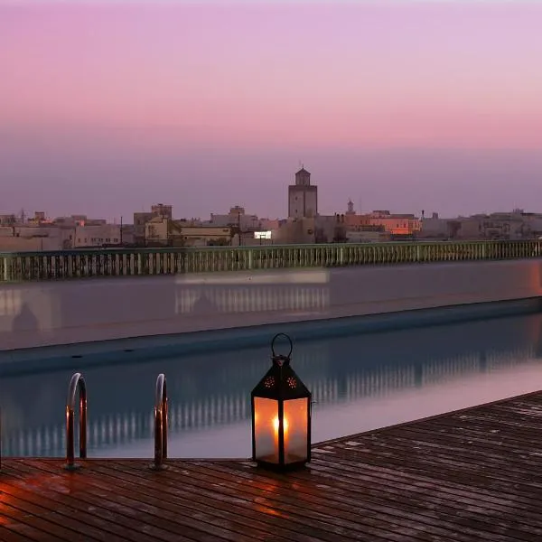 厄尔蓝宫 - 利莱城堡酒店，位于Ghazoua的酒店