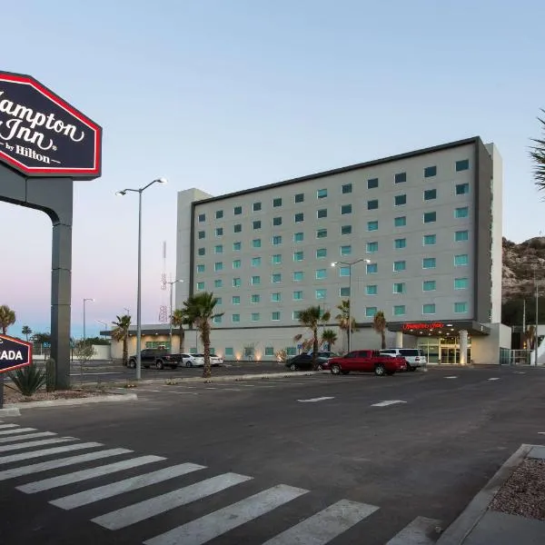 希尔顿埃莫西约汉普顿酒店，位于Ranchito的酒店