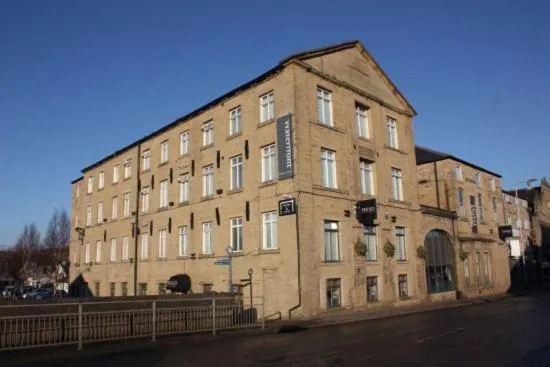 Cambridge Hotel Waterfront，位于布里格豪斯的酒店