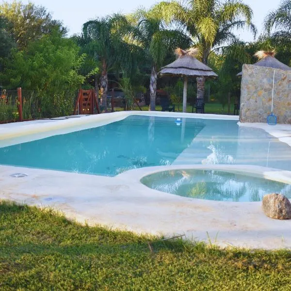 Cabañas Casa de Piedra Los Molles - San Luis，位于罗斯摩斯的酒店