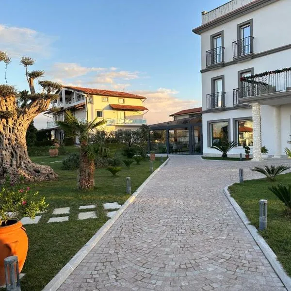 Evergreen Laguna Vain-Lezhe，位于Sakës的酒店
