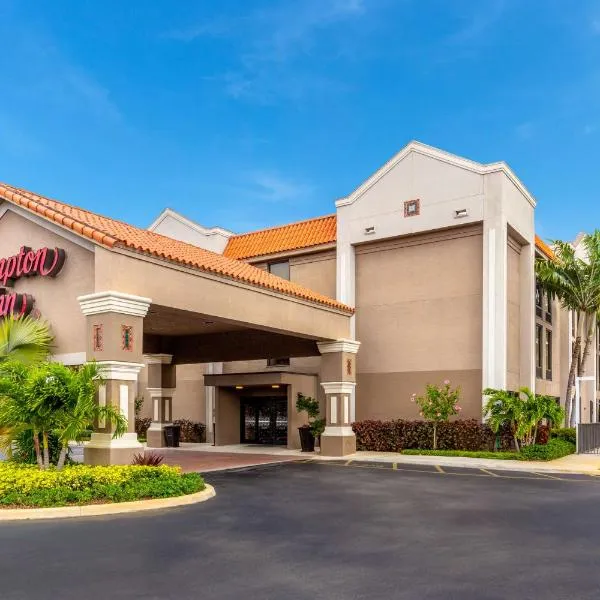 劳德代尔堡商业大道汉普顿酒店，位于North Lauderdale的酒店