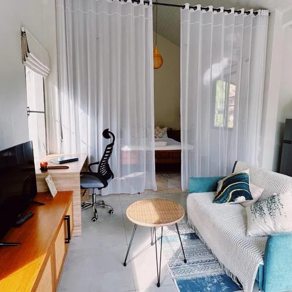 Tropical Crystal Villa，位于沙拉海滩的酒店