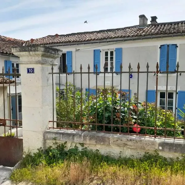 Les Hirondelles Archiac，位于Archiac的酒店