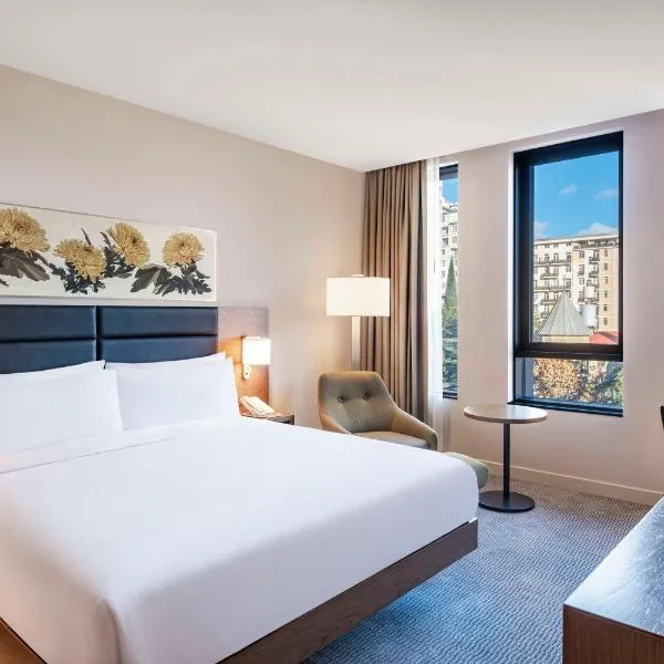 Hilton Garden Inn Tbilisi Chavchavadze，位于第比利斯的酒店