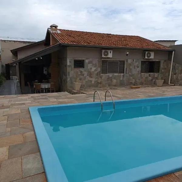 Casa com ótima localização e lazer espetacular.，位于普雷图河畔圣若泽的酒店