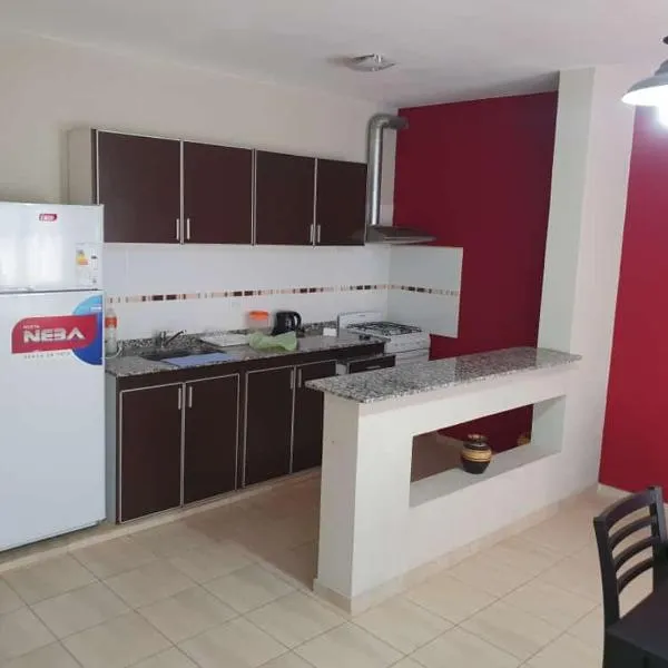 HERMOSO DEPARTAMENTO EN QUINES，位于Luján的酒店