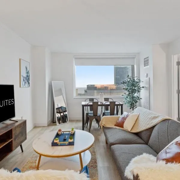 Beachfront 2BR 3BA Condo by CozySuites，位于大西洋城的酒店