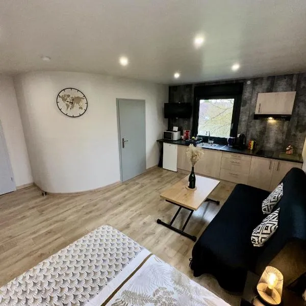Studio champenois，位于Nogent-lʼArtaud的酒店