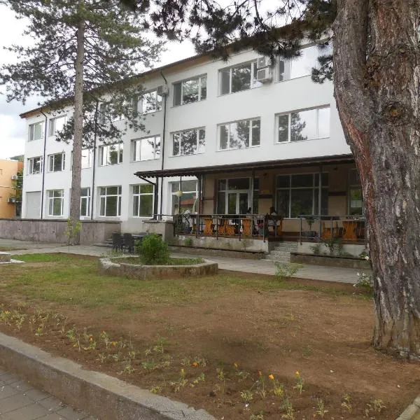 Комплекс Маджарово，位于Dŭbovets的酒店