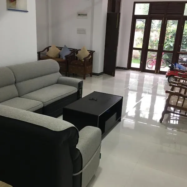 Bosadi Homestay，位于Pamunugama的酒店