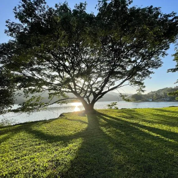 Mountbatten's Officers mess Kandy，位于康提的酒店