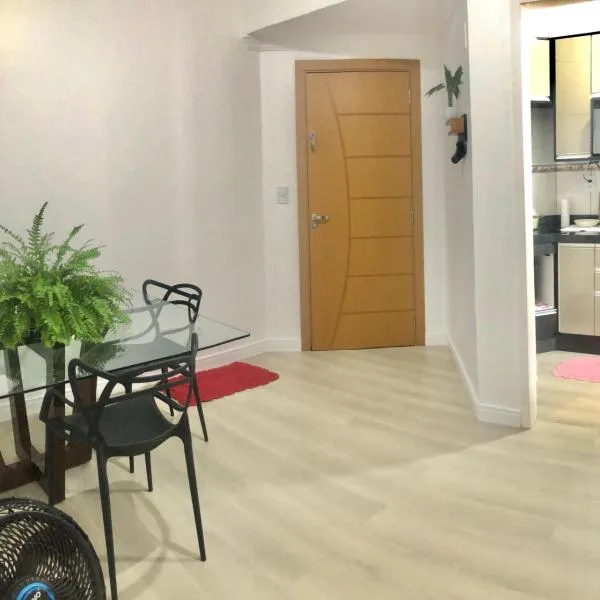 Ap no centro com ar condicionado e Garagem Coberta，位于卡斯卡韦尔的酒店