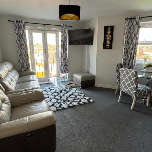 Spacious 1 Bedroom Apartment In Wigan，位于Adlington的酒店