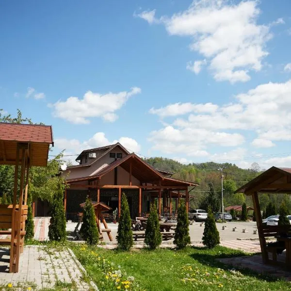 Păstrăvăria Crasna Bogiri，位于Schiuleşti的酒店