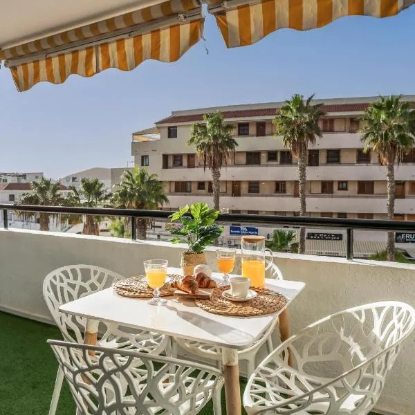 SUMMERLAND LUXURY APARTMENT lN LOS CRISTIANOS，位于洛斯克里斯蒂亚诺斯的酒店