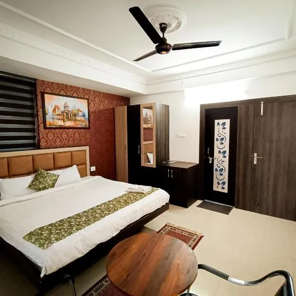 StayVilla Royal Executive Rooms，位于Silwai的酒店