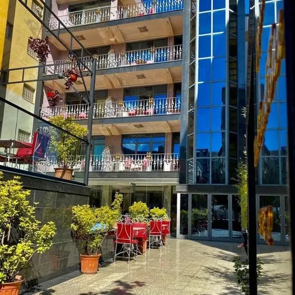 爱丽舍酒店，位于Selita e Vogël的酒店