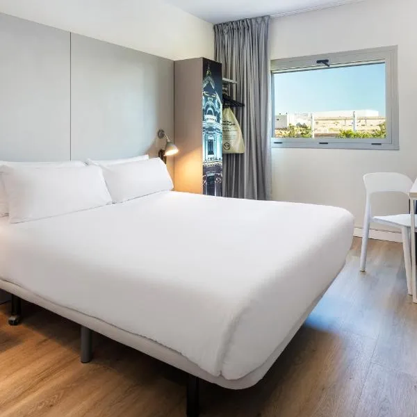 B&B HOTEL Valencia Aeropuerto，位于Mahuella的酒店