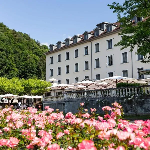 Grand Hôtel & Spa Uriage，位于Vaulnaveys-le-Bas的酒店