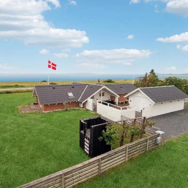 3 Bedroom Cozy Home In Løgstør，位于Løgsted的酒店