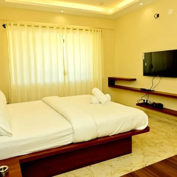 DOWNTOWN PR Groups Raashi Residency，位于Channarāyapatna的酒店