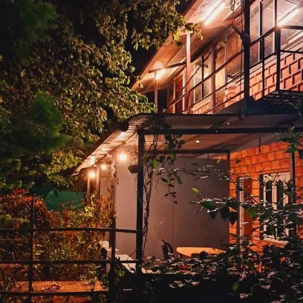 Green Hills Farm And Guest House，位于马西尼古蒂的酒店