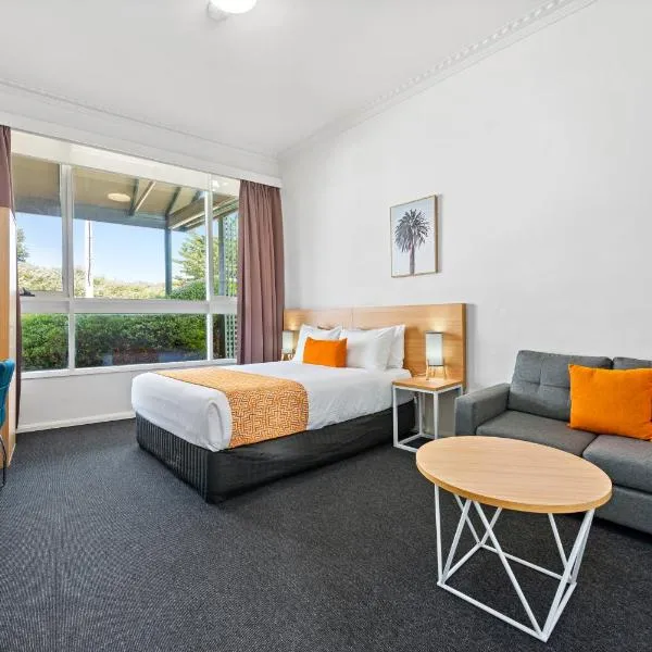 Comfort Inn & Suites Lakes Entrance，位于Nungurner的酒店