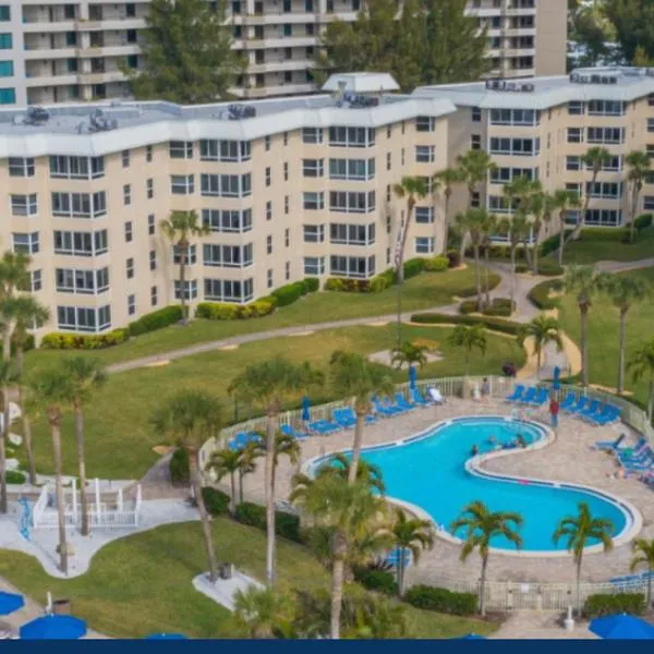 Siesta Key Beach Condo，位于西耶斯塔岛的酒店