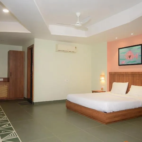 Hotel Ashray，位于乌贾因的酒店
