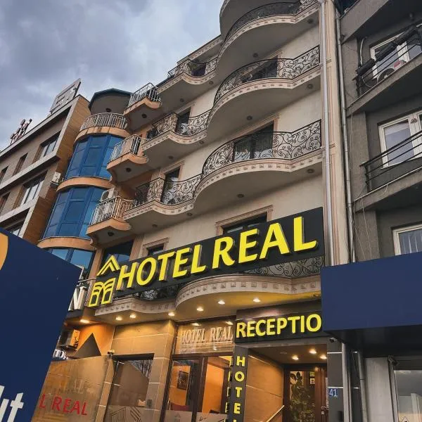 Hotel Real，位于Kastriot的酒店