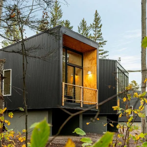 Ski Hill Cabins and Saunas，位于卢森的酒店