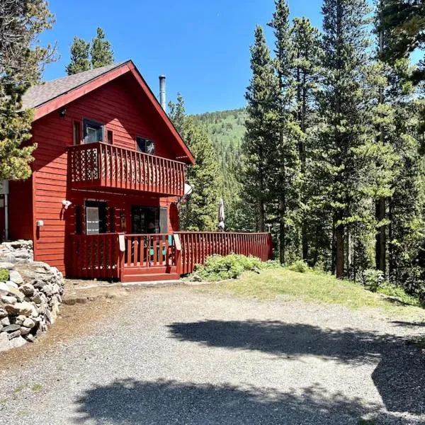 Shady Pines- Cozy Mountain Retreat，位于爱达荷斯普林斯的酒店