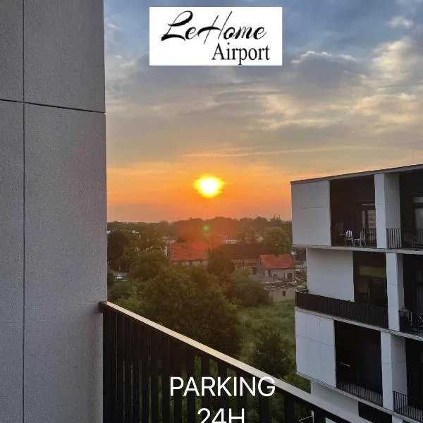 LeHome Airport Wroclaw，位于弗罗茨瓦夫的酒店