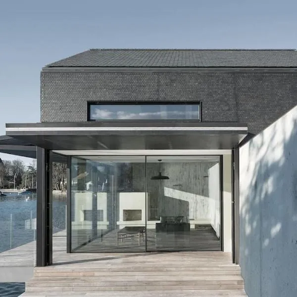 Award-winning cottage on lake Thun- New，位于图恩的酒店
