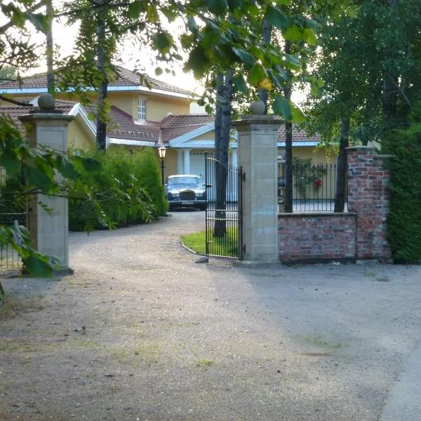 Guest house close to Kristiansand，位于Eik的酒店